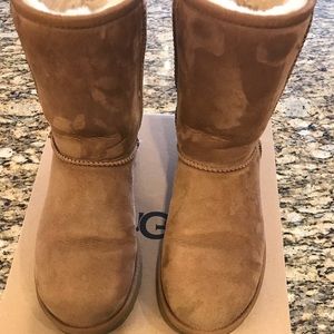 Ugg classic II short boots